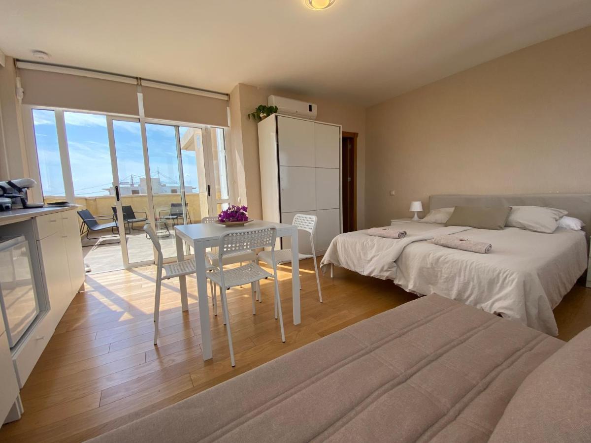 דירות אל קאמפיו Attic With Great Terrace Close To The Sea מראה חיצוני תמונה